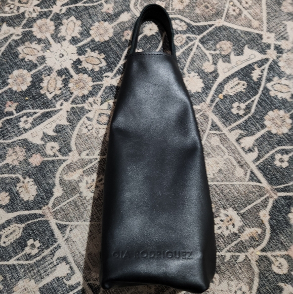 Gia Rodriguez Leather Wine tote. LIKE NEW 🍷 - Picture 1 of 5